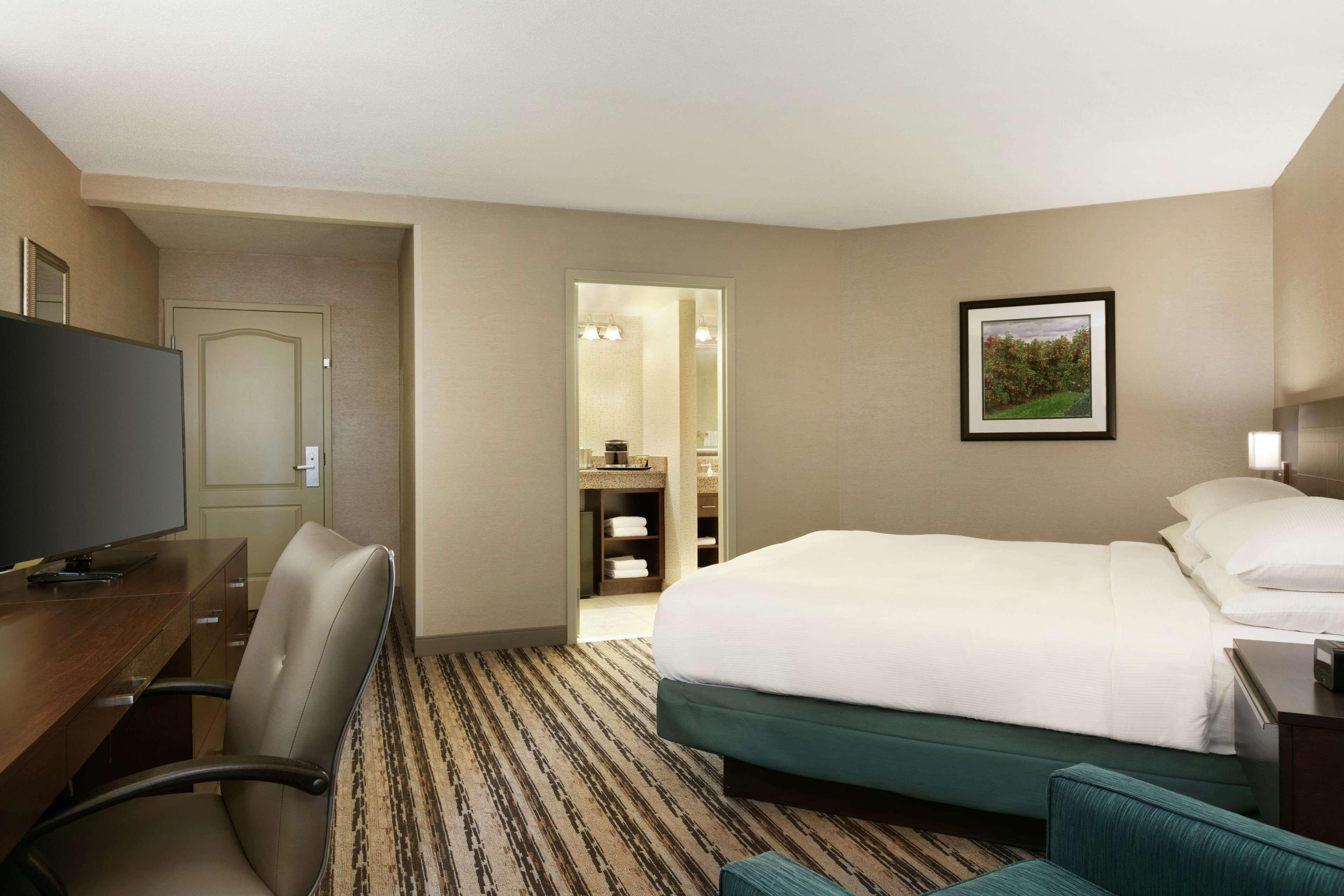 Doubletree Resort By Hilton Lancaster Willow Street Екстер'єр фото